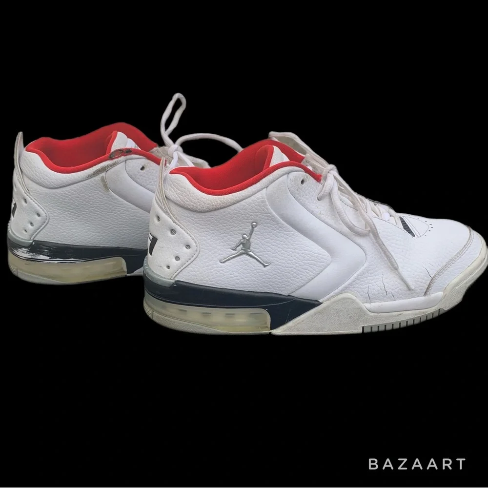 Michael Jordan Big Fund white, silver and red bball kicks💫 size 9 mens. - Picture 5 of 13